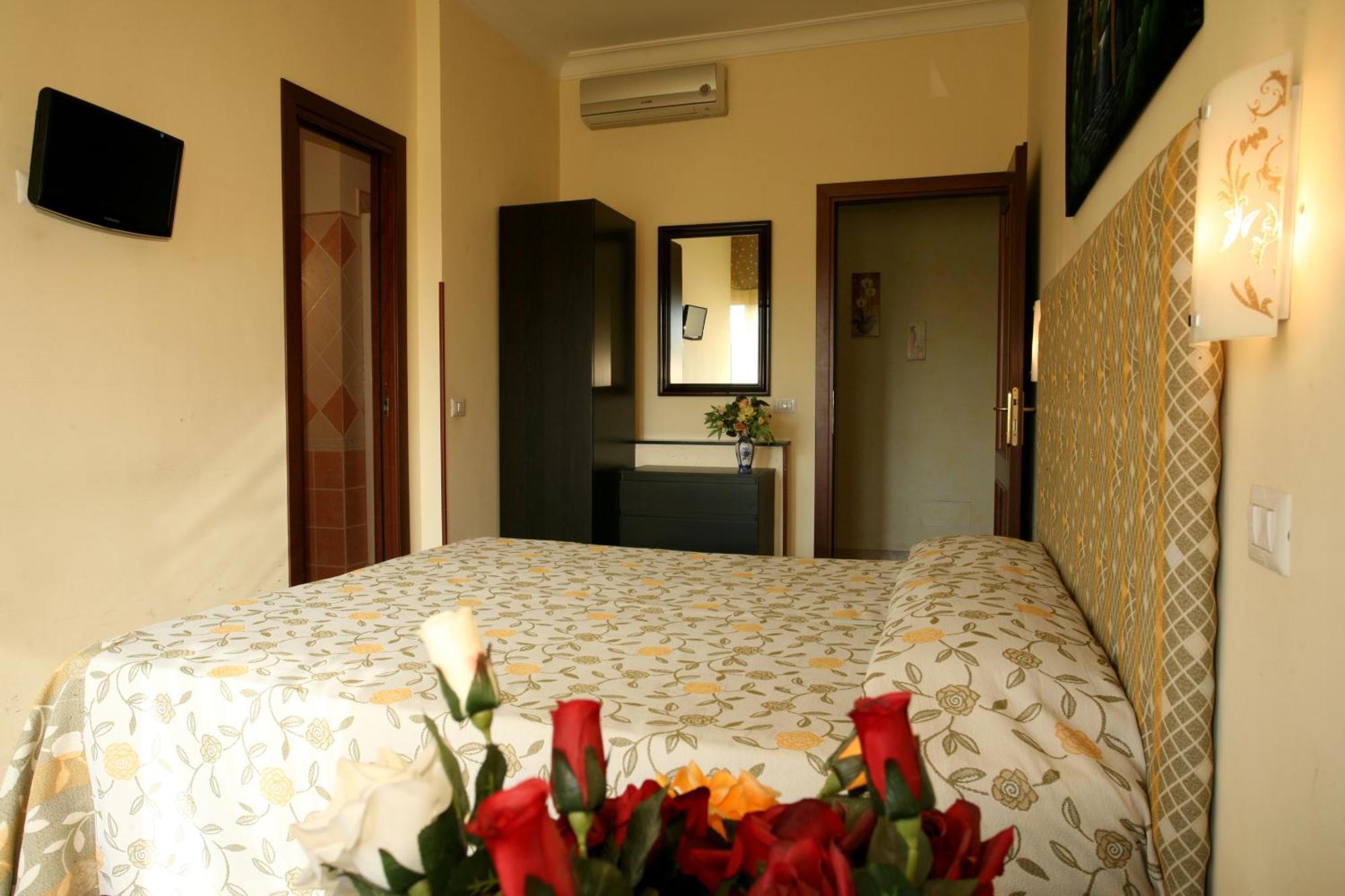 Tiburtina Guesthouse Rome Exterior photo
